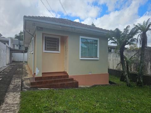 Casa Residencial para locacao no Campina do Siqueira em Curitiba com 145m² por R$ 3.800,00
