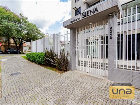 Apartamento para venda no Centro em São José dos Pinhais com 74m² por R$ 800.000,00